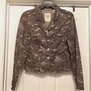 💚Levi's Tab Twills Camo Blazer (L) (Fits M)💚